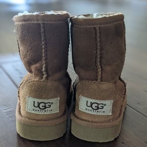 Ugg classic short boots